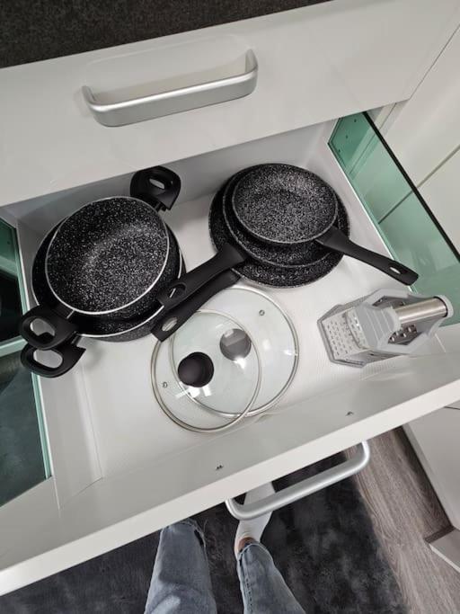 Affordable Suite In Vienna'S Hotpoint Экстерьер фото
