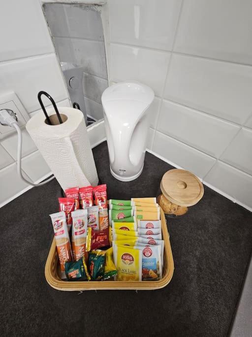 Affordable Suite In Vienna'S Hotpoint Экстерьер фото