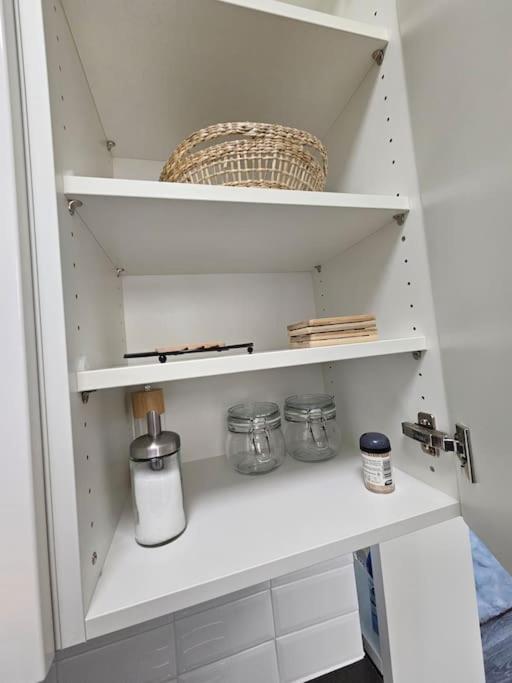 Affordable Suite In Vienna'S Hotpoint Экстерьер фото